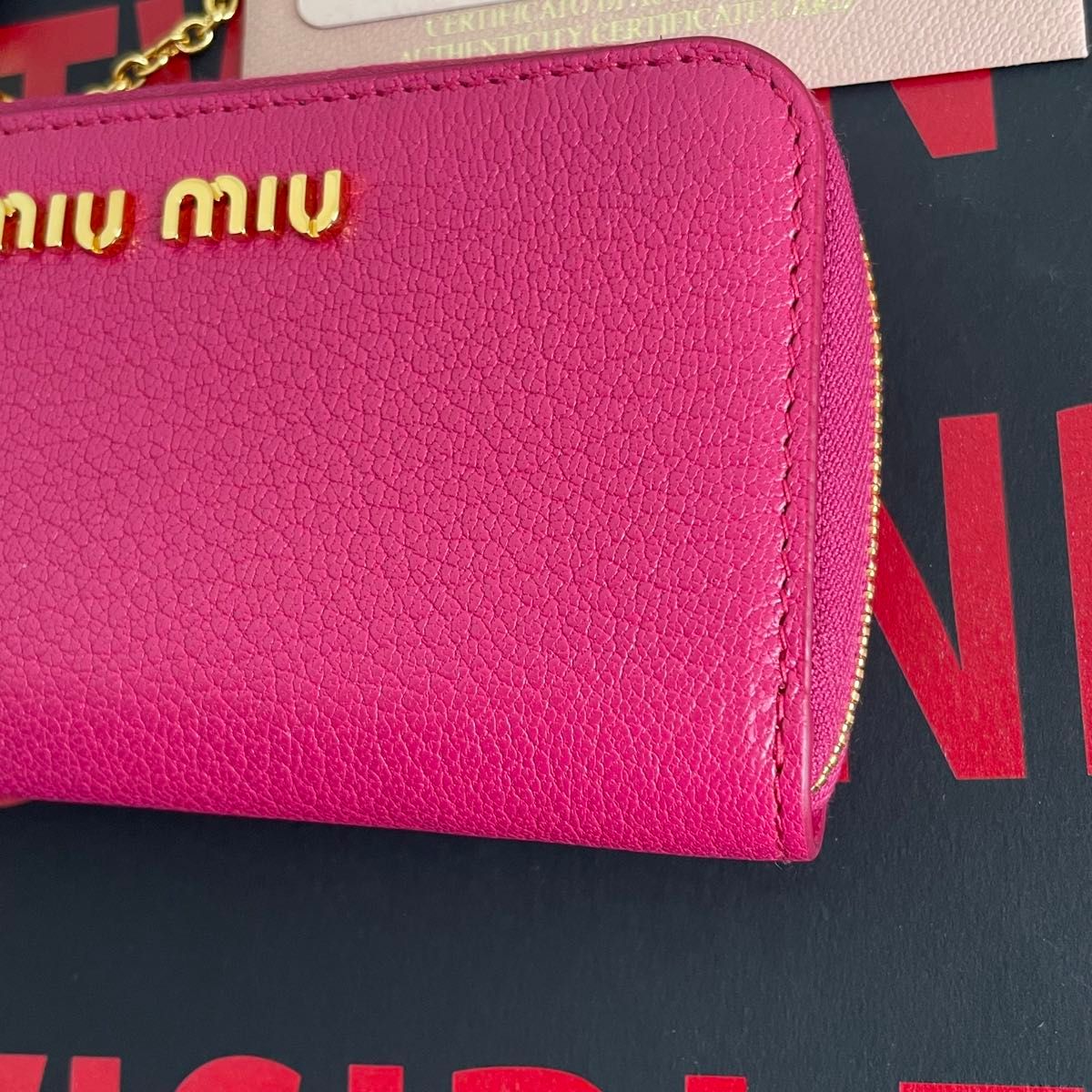 miu miu ピンク レザー キーケース 新品未使用 miumiu ミュウミュウ キーリング付 コインケース