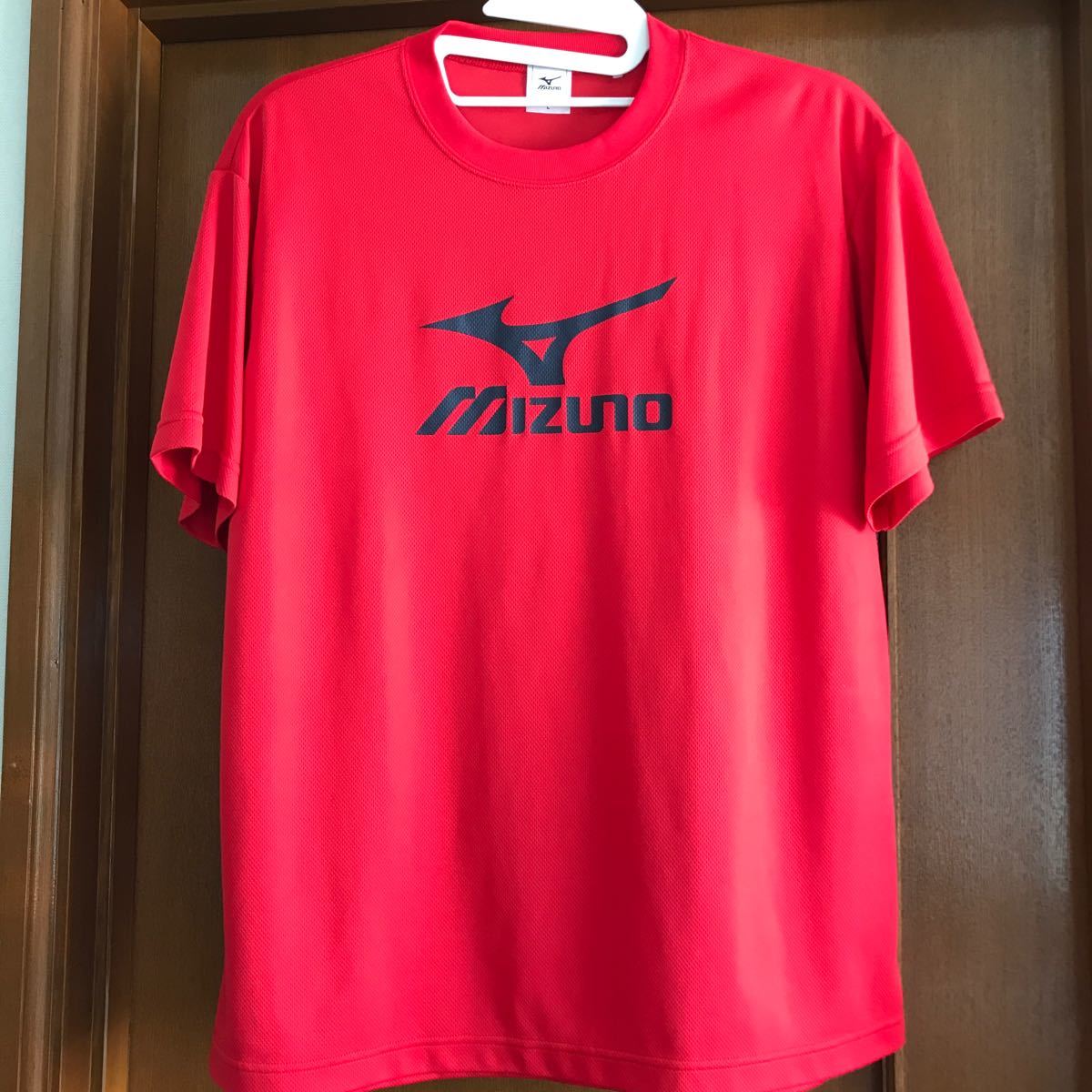 Mizuno ミズノ シャツ　L 赤　吸汗速乾　ロゴＴシャツ　男女兼用