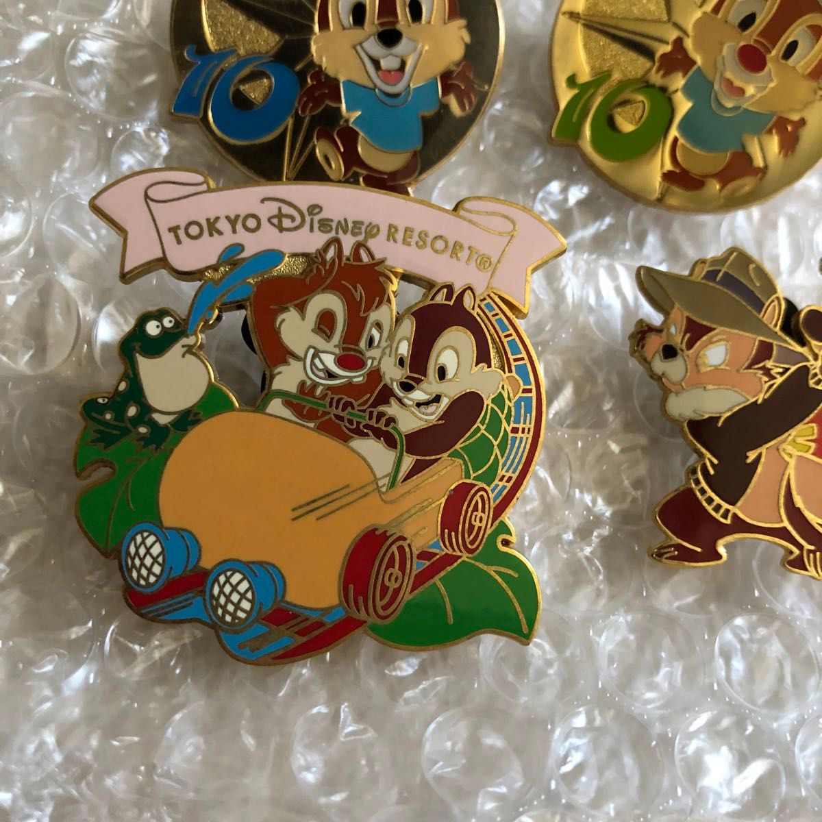 昔の★ディズニー クルーズライン チップとデール ピンバッチ 昔の☆ディズニー クルーズライン チップとデール ピンバッチ 昔