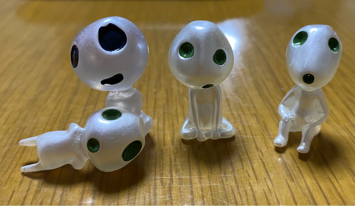 ジブリ もののけ姫 コダマ フィギュア 置物 宮崎駿 4個セット ジブリ もののけ姫 コダマ フィギュア 置物 宮崎駿 4個セット