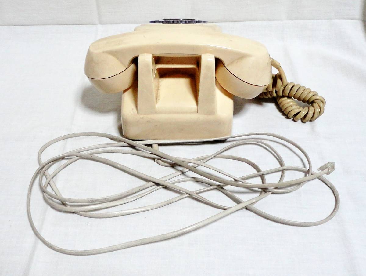 * Showa Retro Toshiba 601-A2 beige dial type telephone 