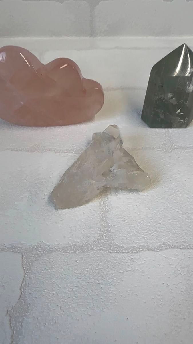 天然石3点セット ローズクォーツ 雲形 グリーンクォーツ タワー 水晶 クラスター 虹入り
