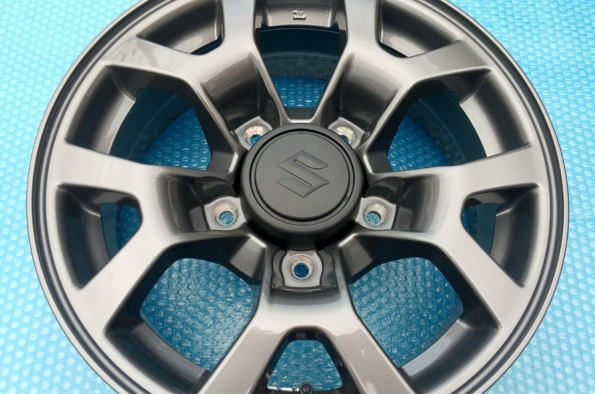 納車前外し 傷無し汚れ無し スズキ ジムニー シエラ 純正アルミ 1本