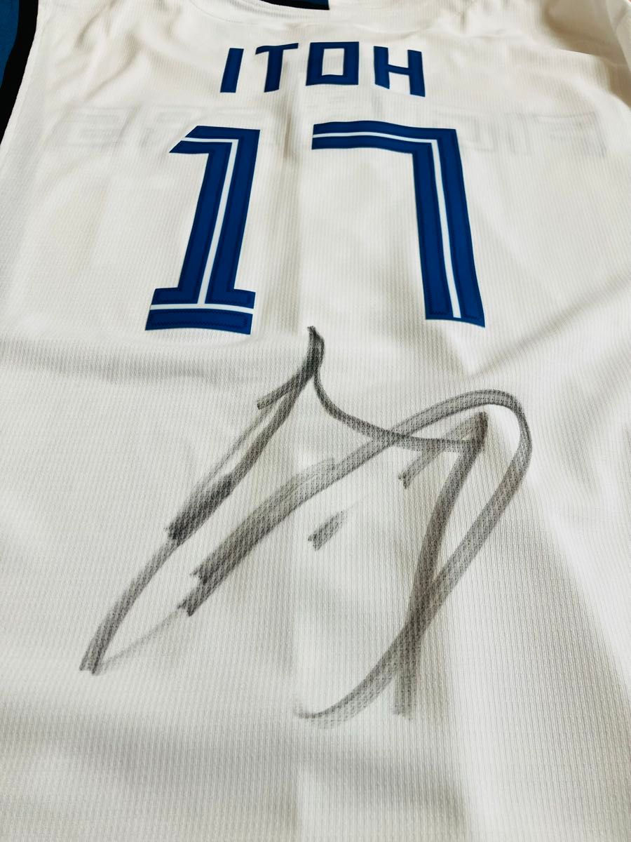 新品タグ付き未着 ファイターズ 伊藤大海 直筆サイン入り ユニフォーム Lサイズ 新品タグ付き未着 日本ハムファイターズ 伊藤大海 直筆サイン