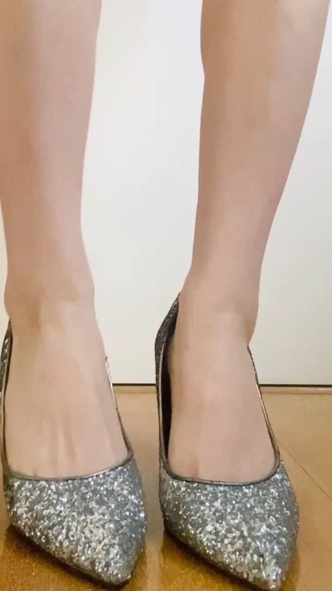 いいね多数のため早い者勝ち ラメ入り パンプス シルバー グラデーション 23cm 中古品 着画あり 使用感あり