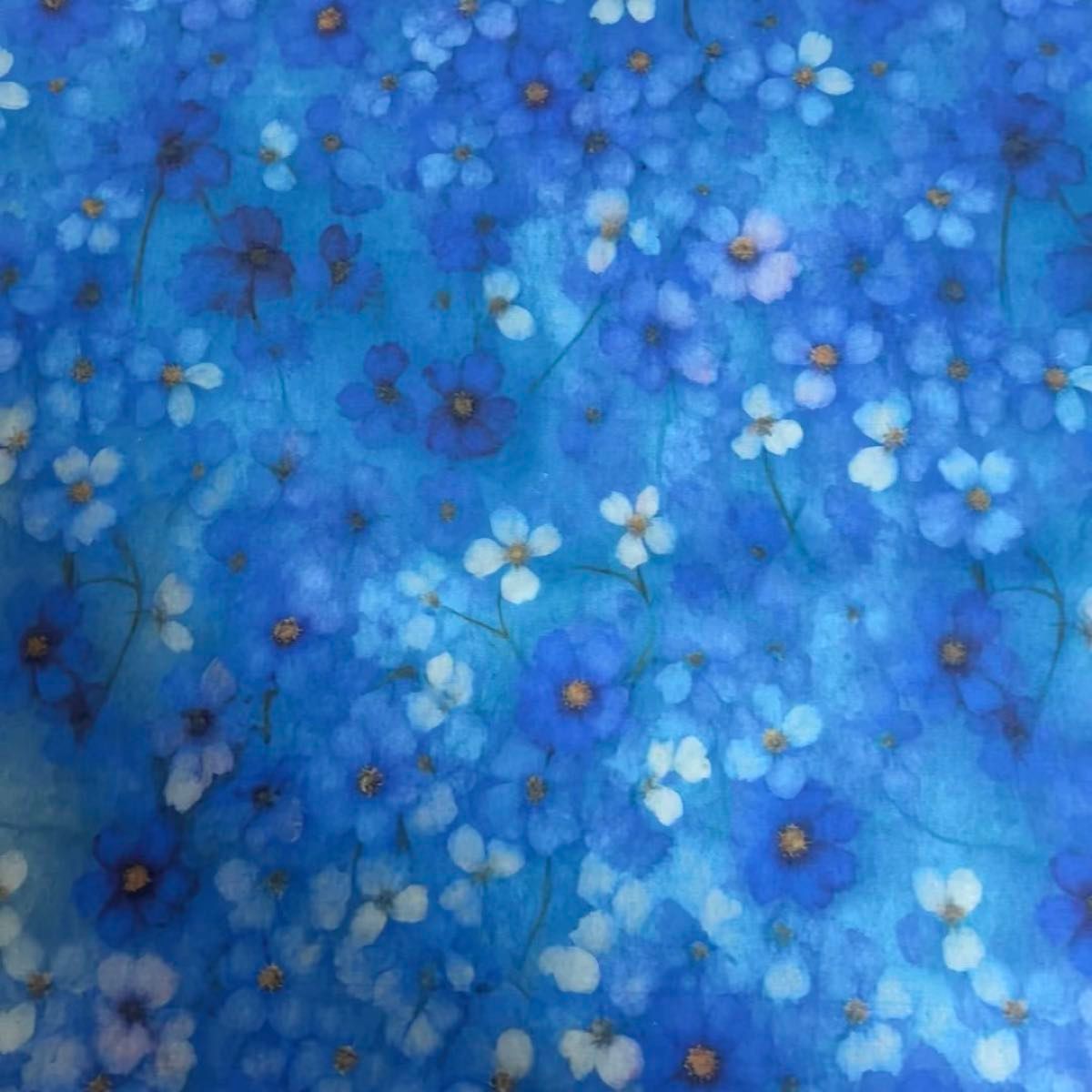 長さ100cm*110cm(幅) ラスト1点 水彩風 ブルー色白花コットン生地プリント生地ハンドメイド用 シーチングハギレ生地