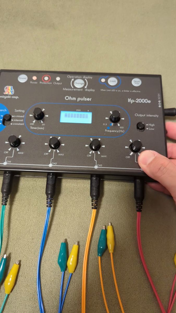 美品 全医療器 オームパルサー LFP-2000e 別売り付属品付き低周波治療器