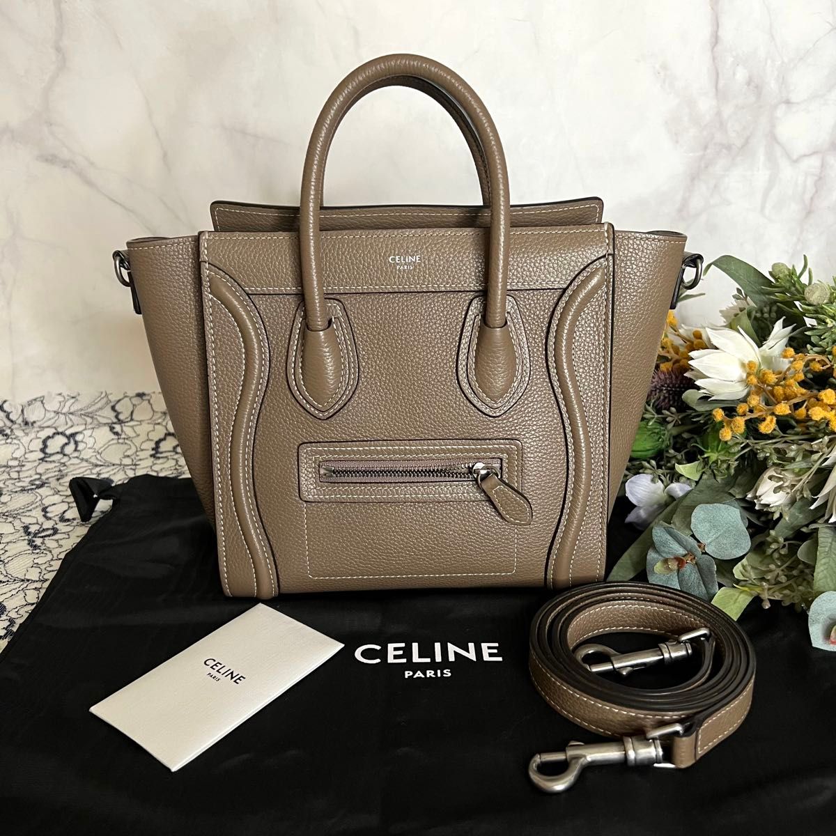 美品【セリーヌ】ラゲージナノバッグ クロスショルダーバッグ CELINE セリーヌ 【美品】ラゲージ ナノ ショルダーバッグ