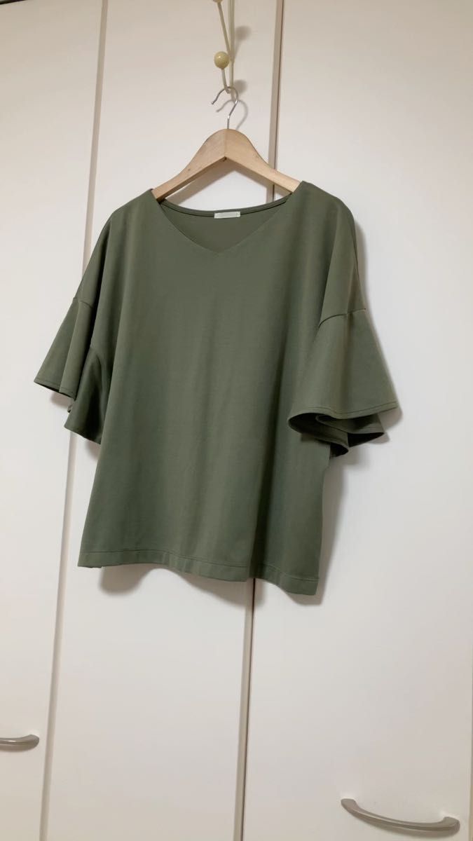 GU 袖フリルTシャツUNIQLOユニクロ グローバルワーク 半袖カットソー