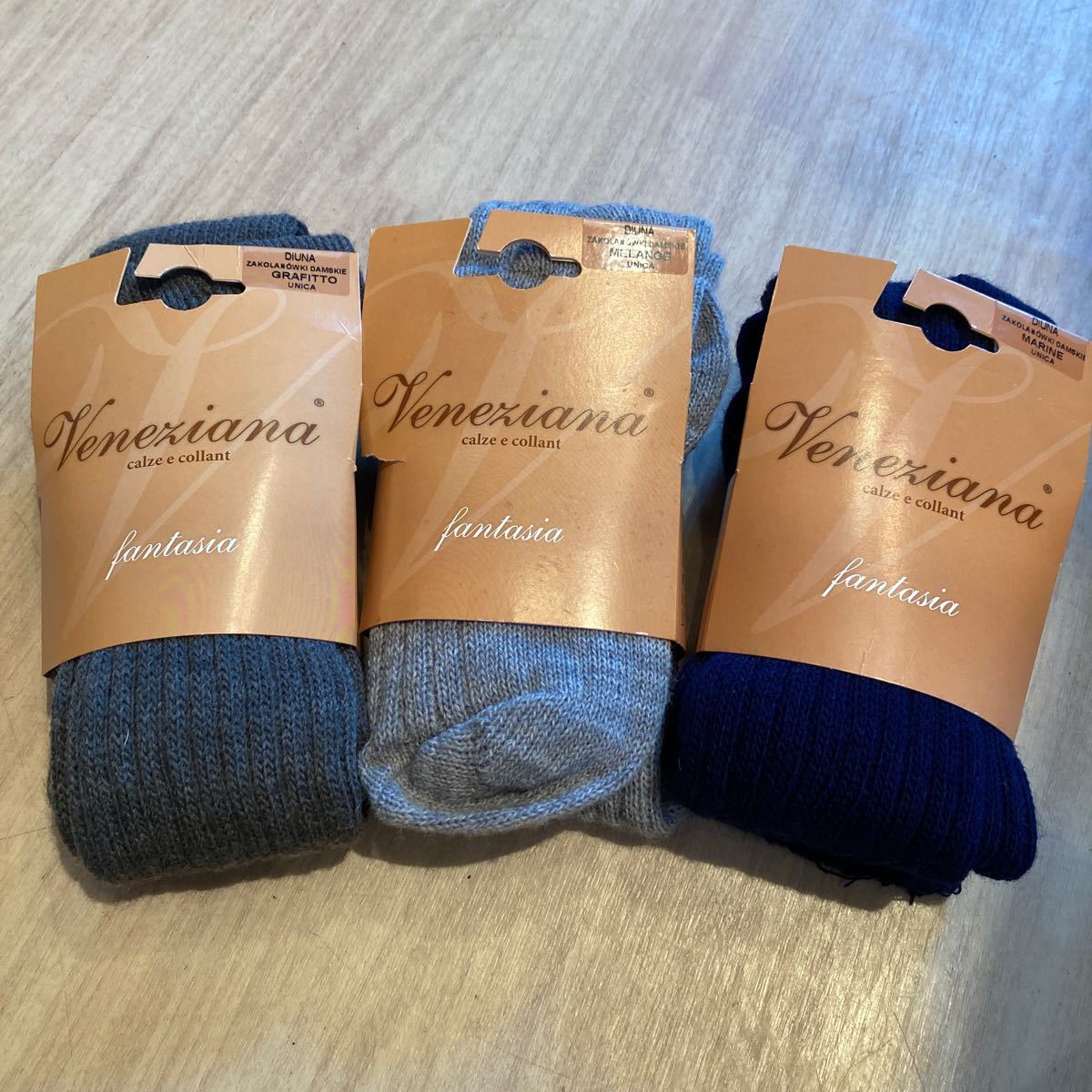 VENEZIANA made in ITALY ニーハイソックス　women's SIZE F 3足セット