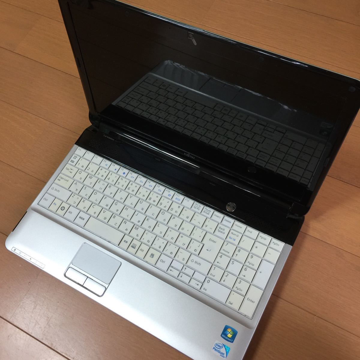 激安の ☆FUJITSU富士通 ノートパソコン FMVA42CW AH42C FMV-LIFEBOOK