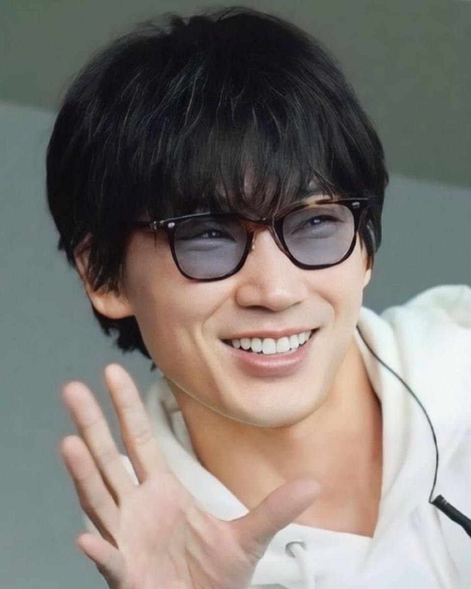 綾野剛着用 EYEVAN 7285 319 col.100 サングラス 綾野剛着用 EYEVAN 7285 319 col 100 サングラス|Yahoo!フリマ