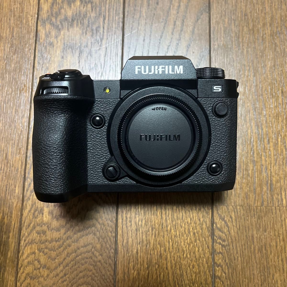 フジフイルム X-H2Sボディ + タムロン 11-20mm +充電器+ケージ フジフイルム X-H2Sボディ + タムロン 11-20mm +充電器+予備