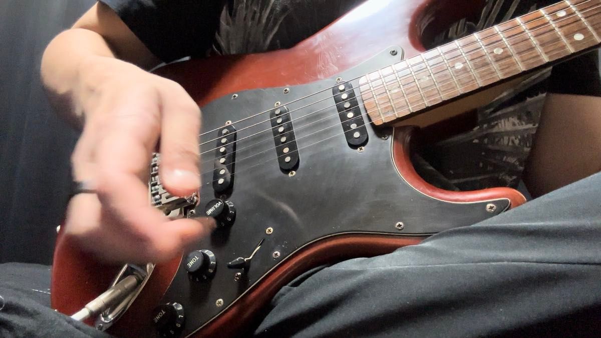 Squier(スクワイヤー) ストラトキャスター 2004年製 ラージヘッド