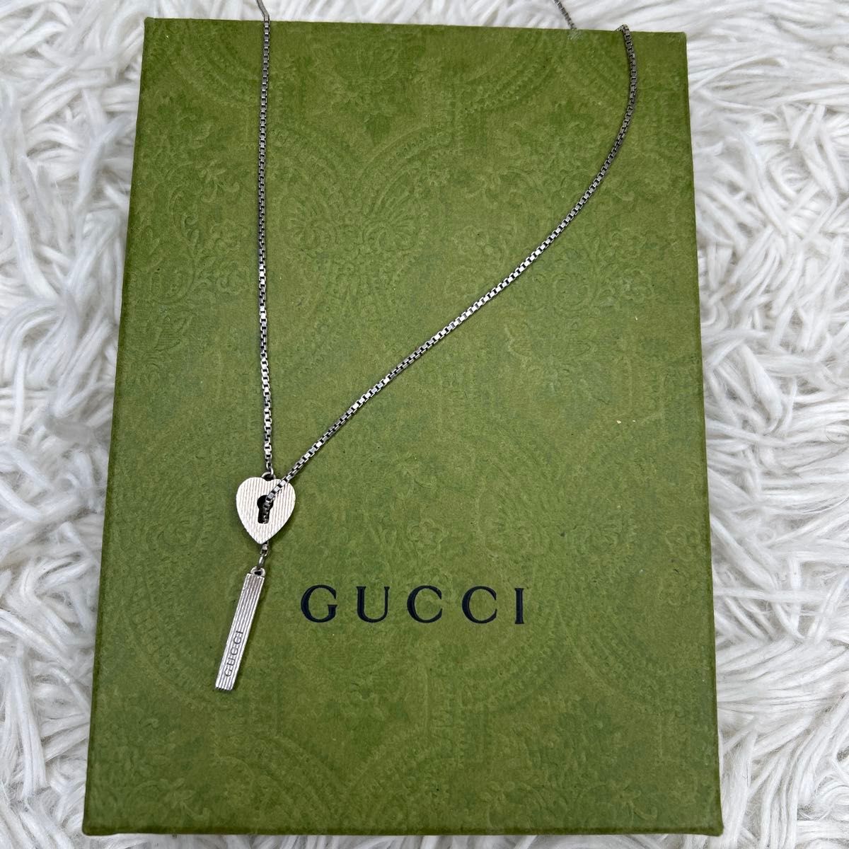 GUCCI ラリアットハート ハート 鍵 ネックレス チェーン シルバー GUCCI ラリアットハート ハート 鍵 ネックレス チェーン