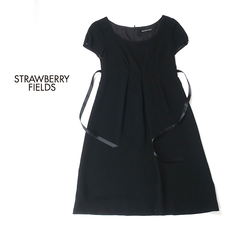  Strawberry Fields waist ribbon * simple . French sleeve One-piece black 