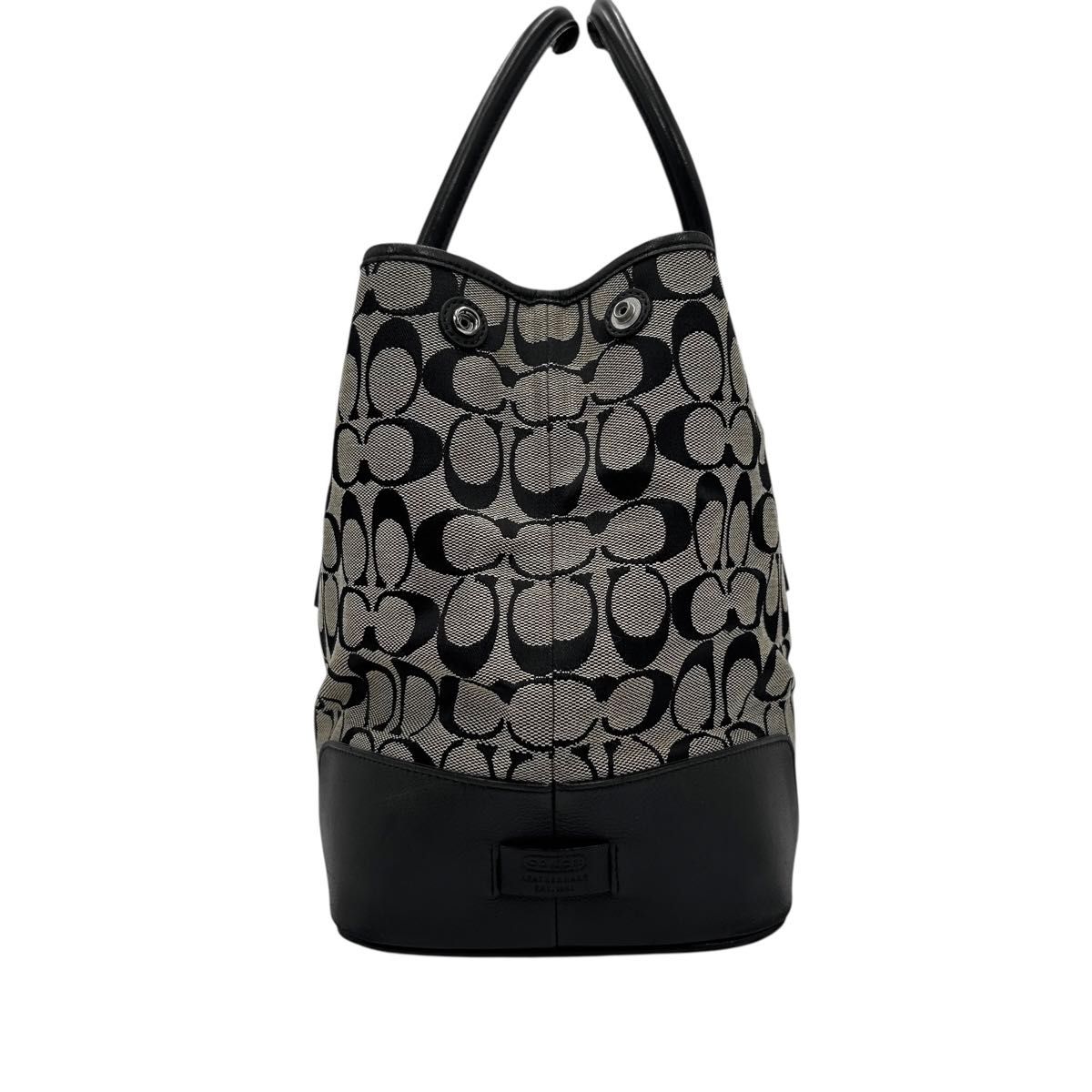 美品 coach コーチ ハンドバッグ 黒 シグネチャー 肩掛け T5
