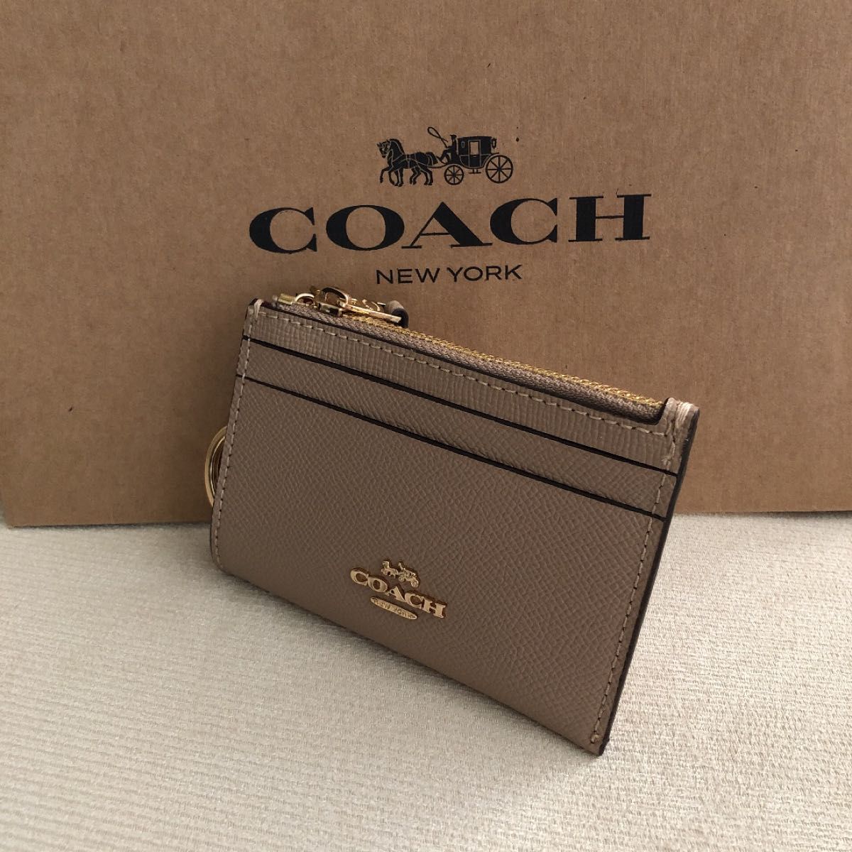 新品 COACH コーチ 定価17 600円 レザー コイン パス IDケース 新品 COACH コーチ 定価17 600円 レザー コイン パス IDケース