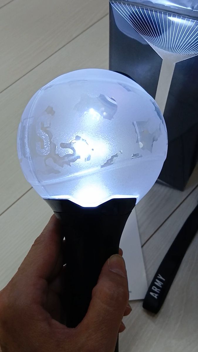 【ジャンク品】BTS OFFICIAL LIGHT STICK VER.3 ペンライト アミボム