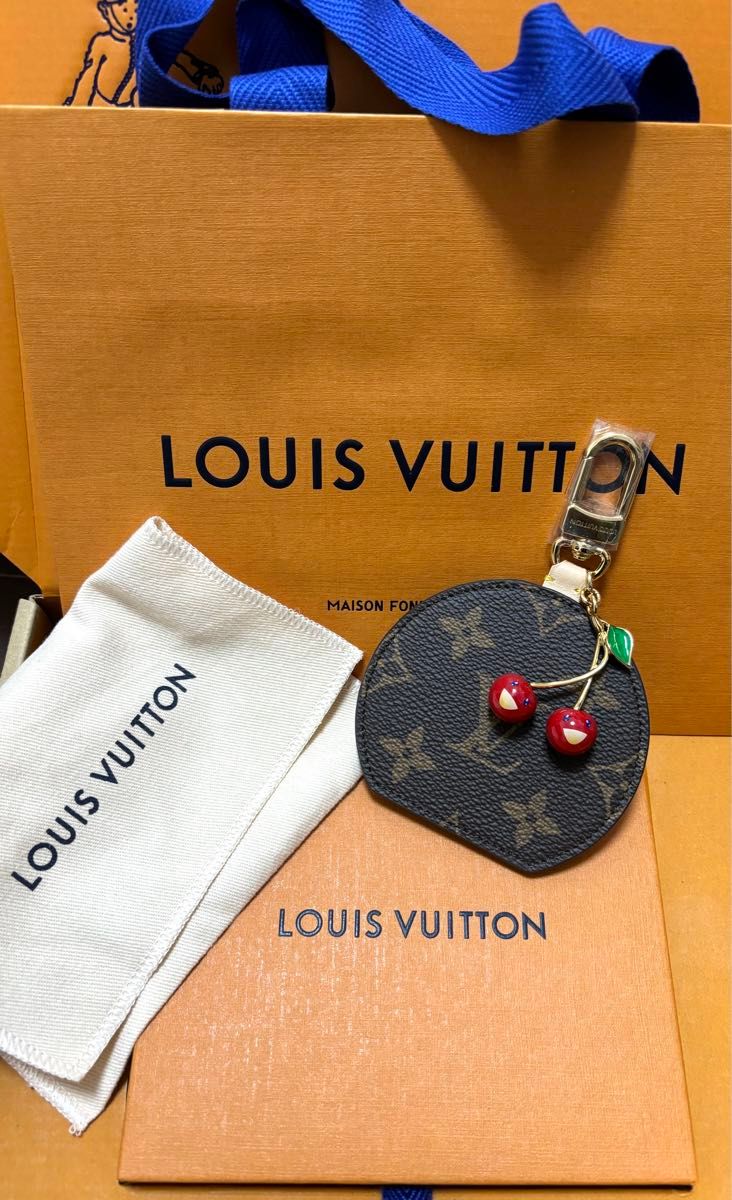 【Louis Vuitton】村上隆コラボ バッグチャーム ミニミラー 新作 新品 ルイヴィトン村上隆バッグチャーム・LV ミニ ミラー