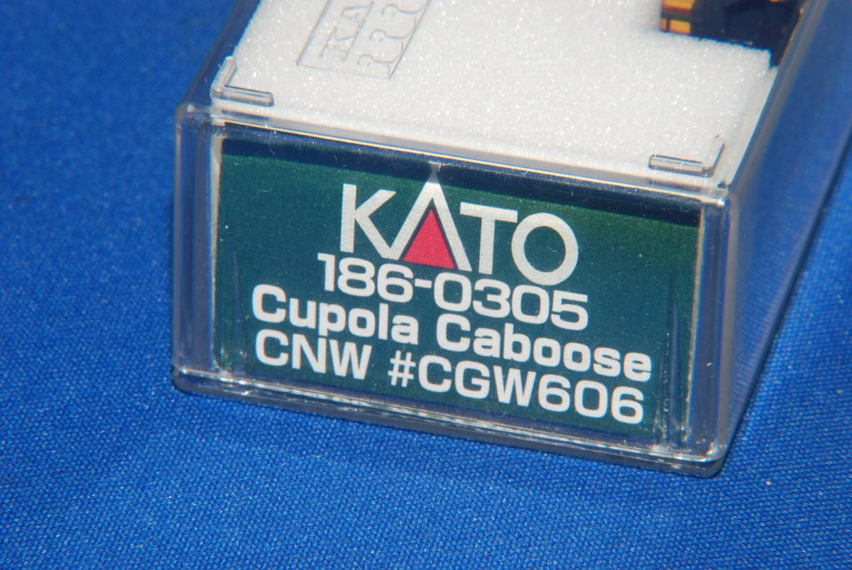 KATO 186-0305 Cupola Caboose CNW #CGW606 (N235) 定形外郵便２００円～_画像4