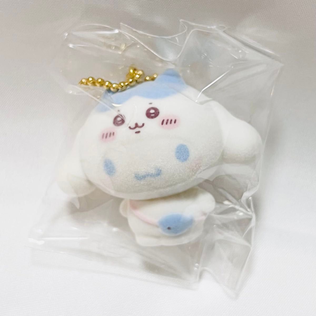ちいかわ シナモロール コラボ ぬいぐるみキーホルダー 新品未使用 サンリオ ちいかわ コラボ シークレットフロッキーマスコット