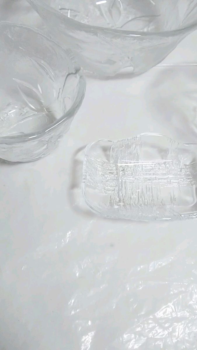 そうめんに丁度良いです ★ 新品 未使用 ガラス 清流花 小鉢 ガラス皿 薬味入れ ガラス鉢 ボウル