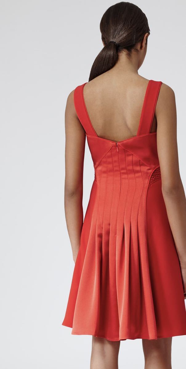 国内発送 キャサリン妃愛用 ブランド ワンピース 新品 Reiss リース 国内発送 キャサリン妃愛用 ブランド ワンピース 新品 Reiss リース
