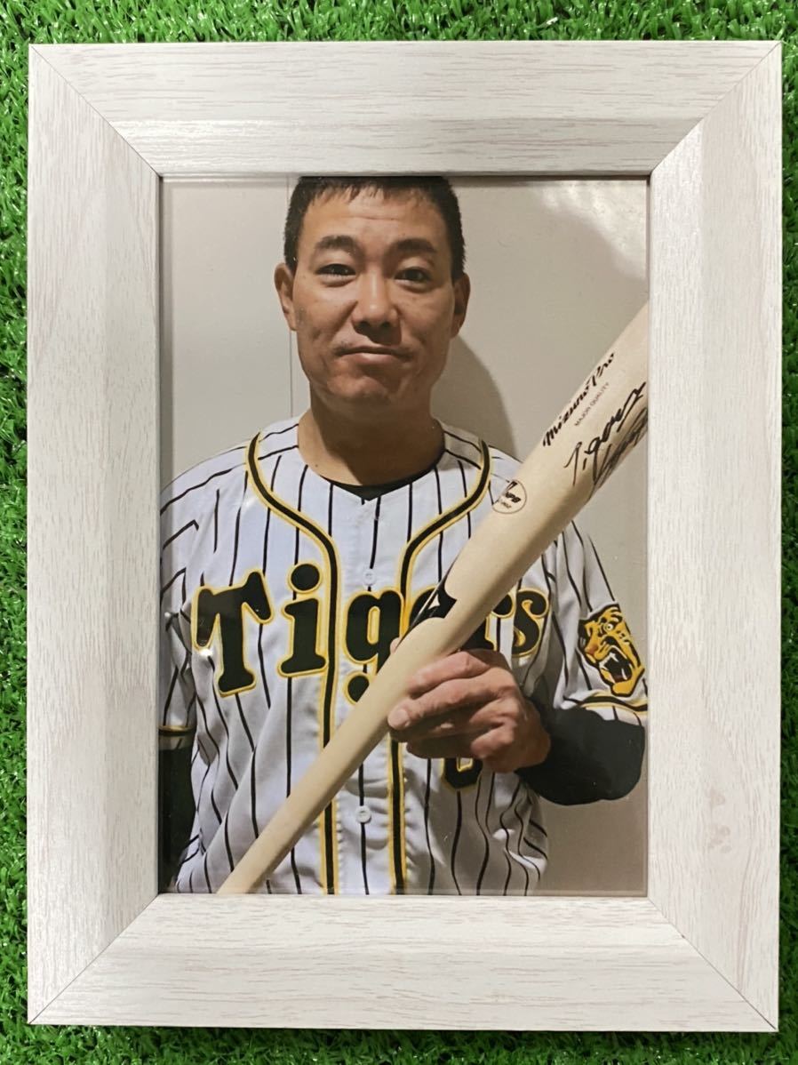 阪神タイガース 8 福留孝介'18 直筆サイン入り実使用バット(生 阪神タイガース 8 福留孝介'18 直筆サイン入り実使用バット(生