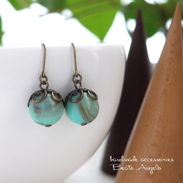 **+angelo+ Germany beads. one bead earrings (p-004) marble turquoise AG gold old beautiful flower seat blue green titanium resin earrings * waste number 