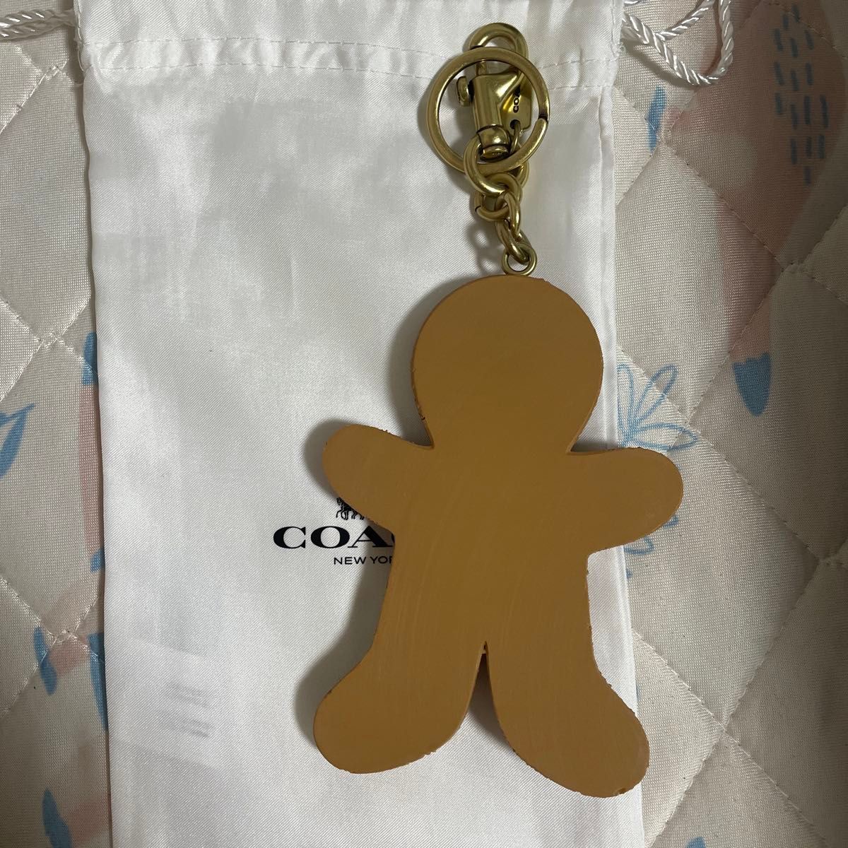 【レア品•新品】COACH コーチ ジンジャーブレッドマン キーホルダー coach ジンジャーブレッドマン チャーム|Yahoo!フリマ(旧