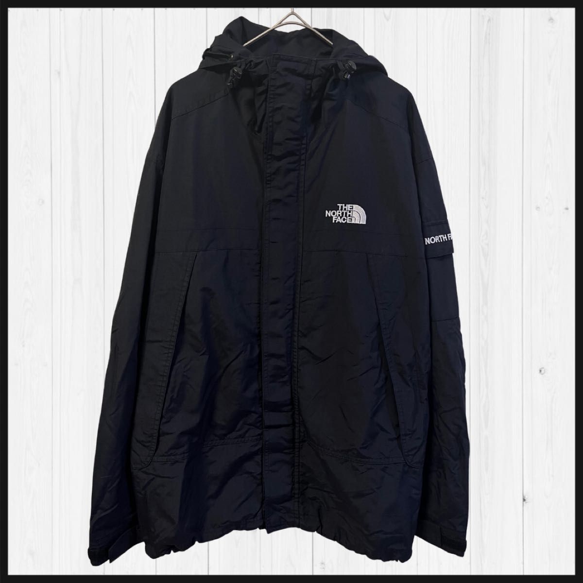 【希少品!】THE NORTH FACE マウンテンパーカー M 黒 アームロゴ 希少品 】THE NORTH FACE マウンテンパーカー M 黒 アームロゴ