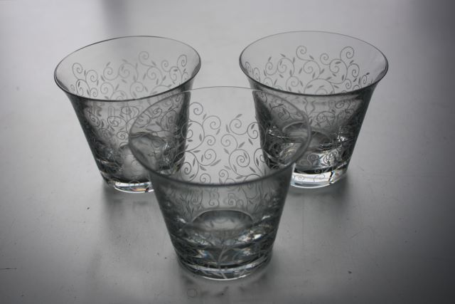 Baccarat】バカラ 透かし彫りタンブラー中 3個セット 新品同様 Baccarat】バカラ 透かし彫りタンブラー中 3個セット 新品同様