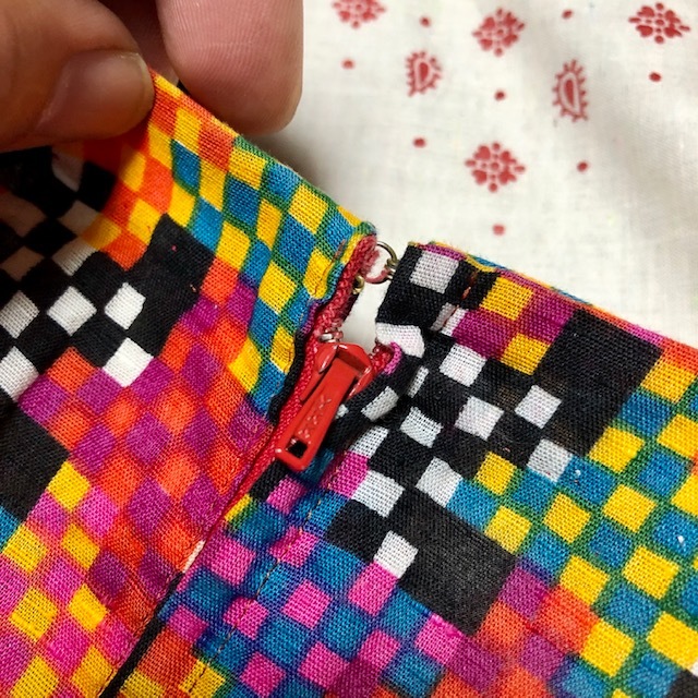 Paypayフリマ 昭和レトロ 70 S カラフル レトロワンピース ヴィンテージ 国産 レトロモダン 31 Paypayフリマ 昭和レトロ 70 S カラフル レトロワンピース ヴィンテージ 国産 レトロモダン 31