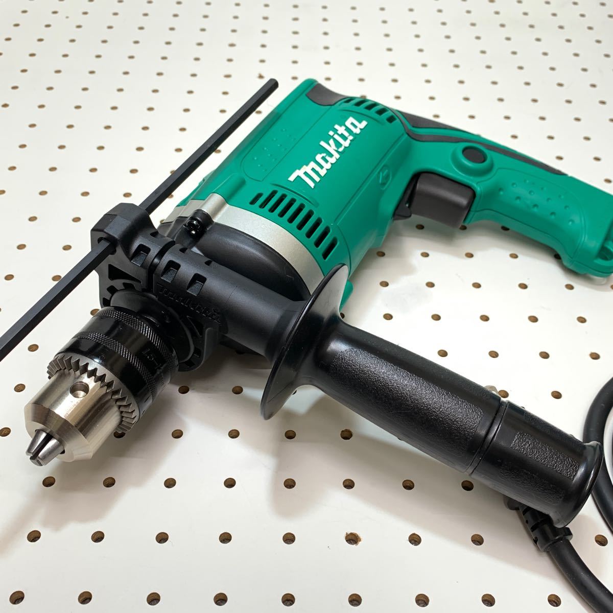 マキタ(Makita) 震動ドリル コンクリ16mm鉄工13mm/M816|Yahoo マキタ(Makita) 震動ドリル コンクリ16mm鉄工13mm/M816|Yahoo