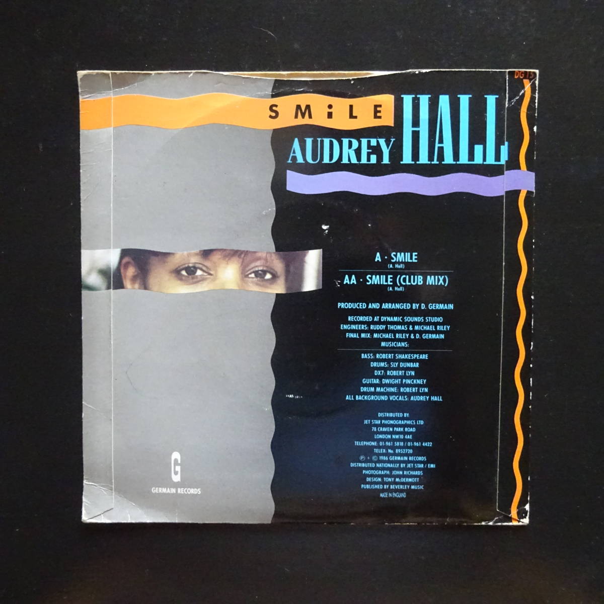 Audrey Hall - Smile*UK盤 7inch ラヴァーズ クラシック　Donovan Germain_画像3