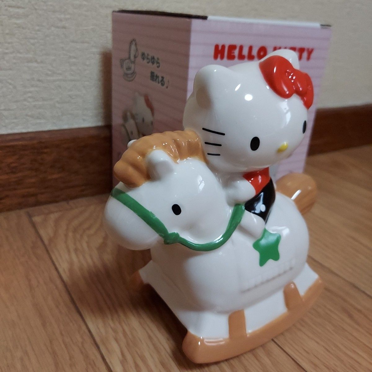 激レア 希少 サンリオ1999年製 コロコロクリリン 陶器 貯金箱 コインバンク 2024年サンリオ新品 ハローキティ ゆらゆら木馬 貯金箱 コイン