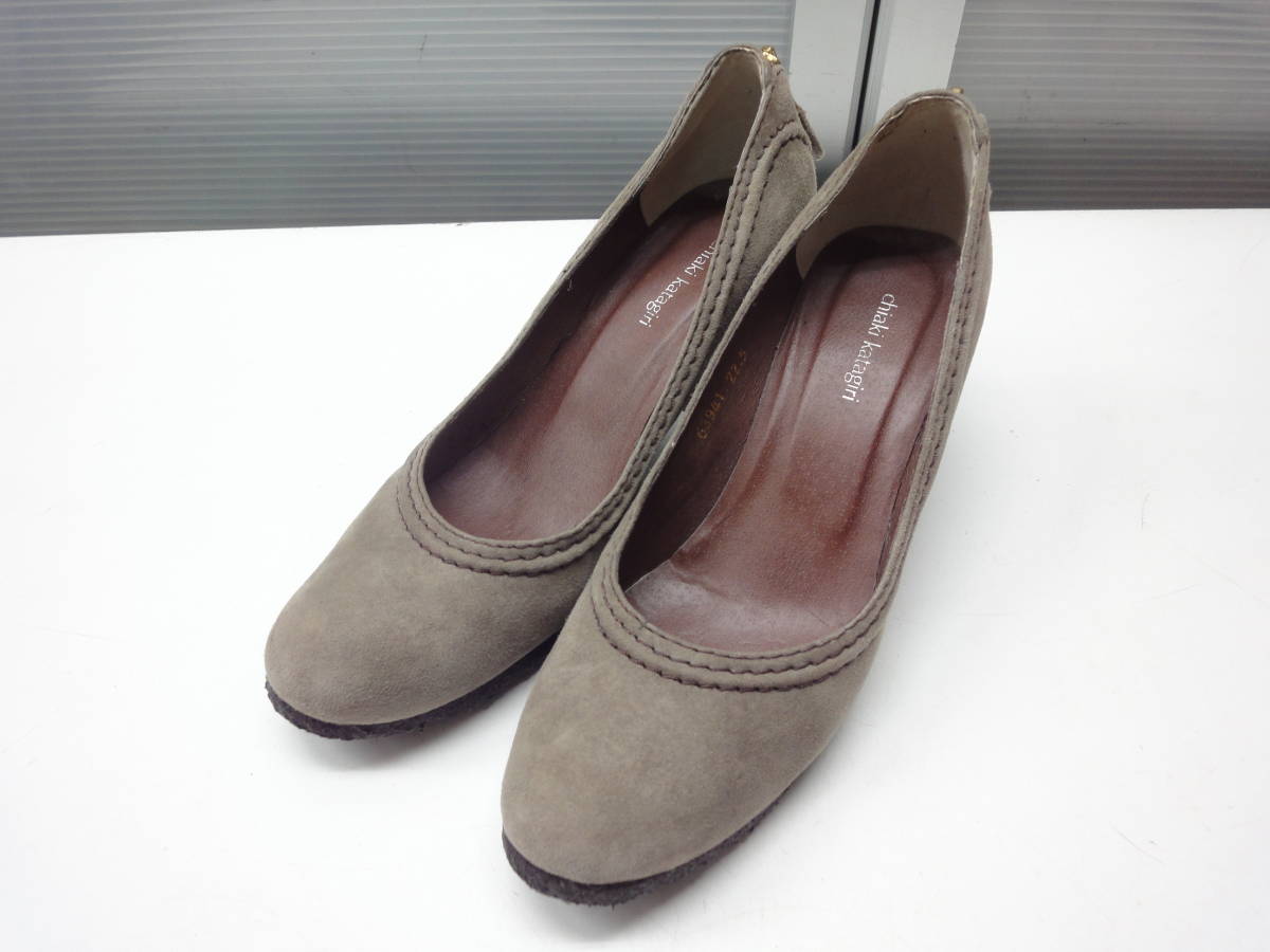 送料込◎chiaki katagiri/チアキカタギリ■22.5cm■フェイクファスナー バックジップ パンプス 63941■KHAKI/カーキ■#20617MK160_27_画像1