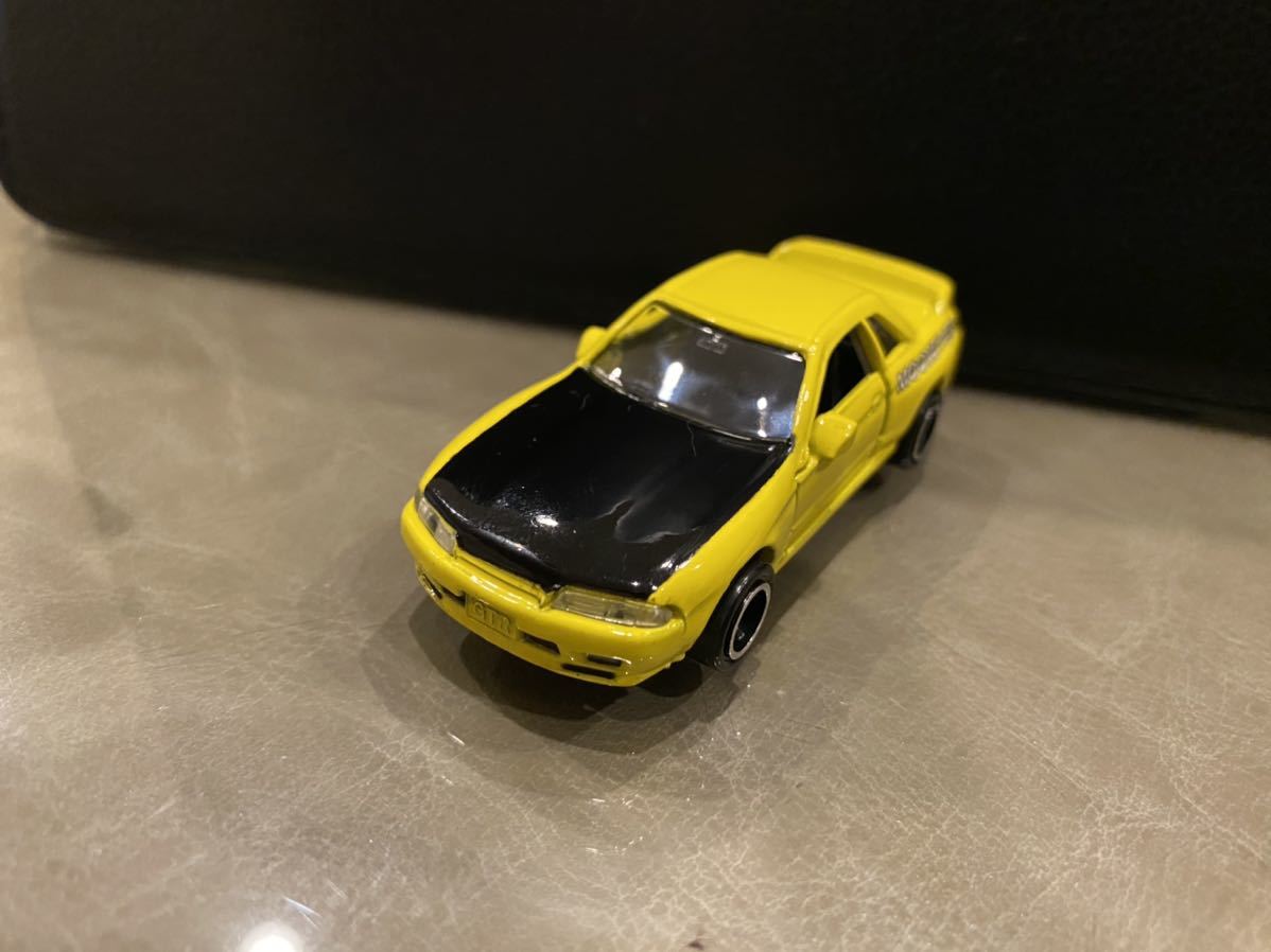 トミカ ギフト 日産 スカイライン GT-R R32 MOONEYES COLLECTION
