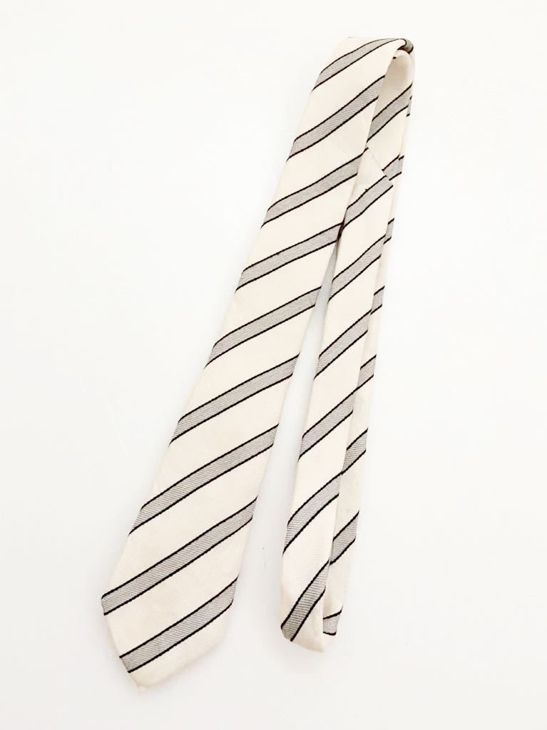 DOLCE&GABBANA Italy made silk necktie white silver navy thin narrow tie Dolce & Gabbana 