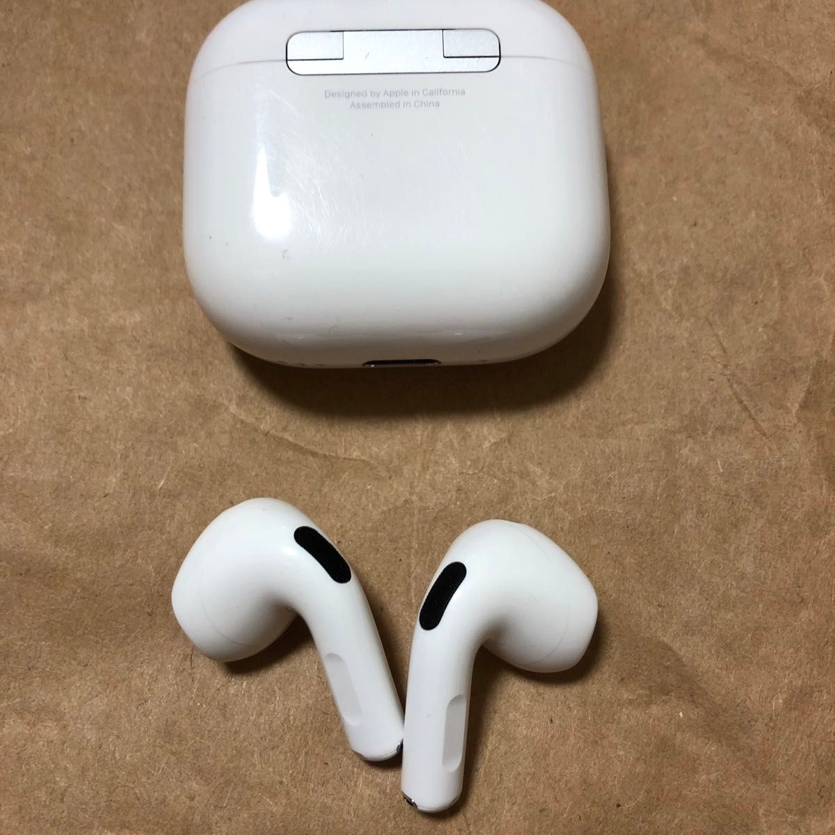 Apple AirPods 第4世代 ANC アクティブノイズキャンセリング搭載モデル