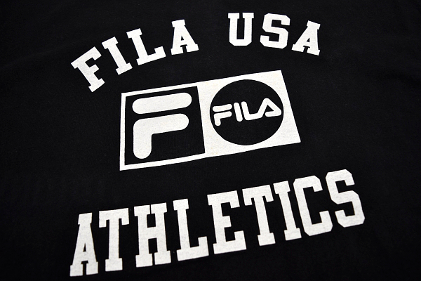 S-9358★送料無料★FILA フィラ★アメリカ USA製ヴィンテージ ブラック黒色 ビッグプリント 半袖Ｔシャツ Ｌ_画像4