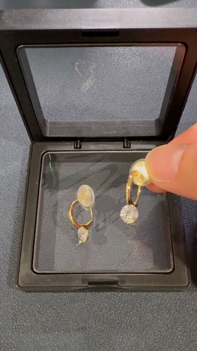 N175上品 1粒ビジュー キラキラ ゴールド色 イヤリング 結婚式 ブライダル 二次会 日常 通勤 おしゃれ 高級 韓国 可愛い