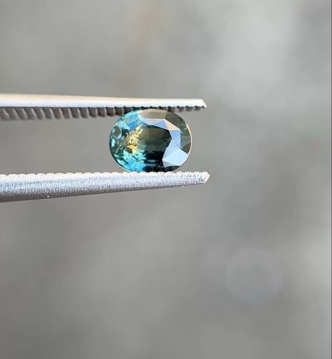 非加熱 0.984 ct ~ファンシーカラー ~ 天然石ティールサファイア ルース