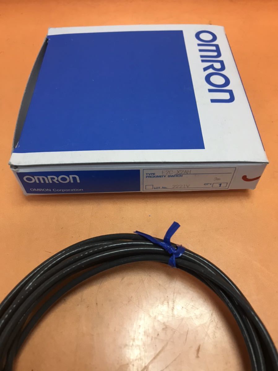 ☆定価44,000円の品物☆【324】OMRON E2C-X2AH アンプ分離近接センサ（ボリウムタイプ）　オムロン_画像4