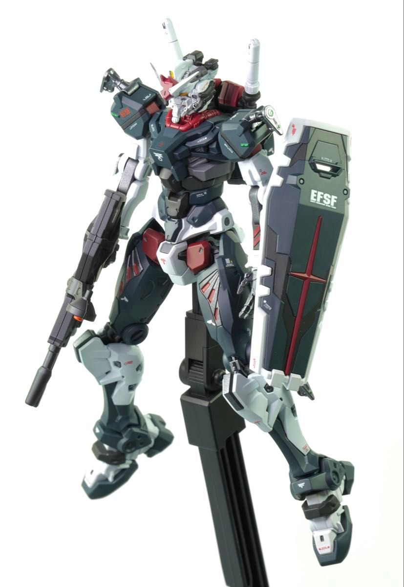 HG GQアームドアーマーガンダム(赤いガンダム) 塗装完成品 HG GQアームドアーマーガンダム(赤いガンダム) 塗装完成品