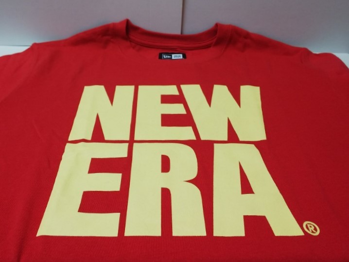 NEW ERA ニューエラ Tシャツ 半袖 ビッグロゴ レッド×ライトイエロー フロントプリント M・身幅約50cm※未使用品/商品タグ付き/2018年製品