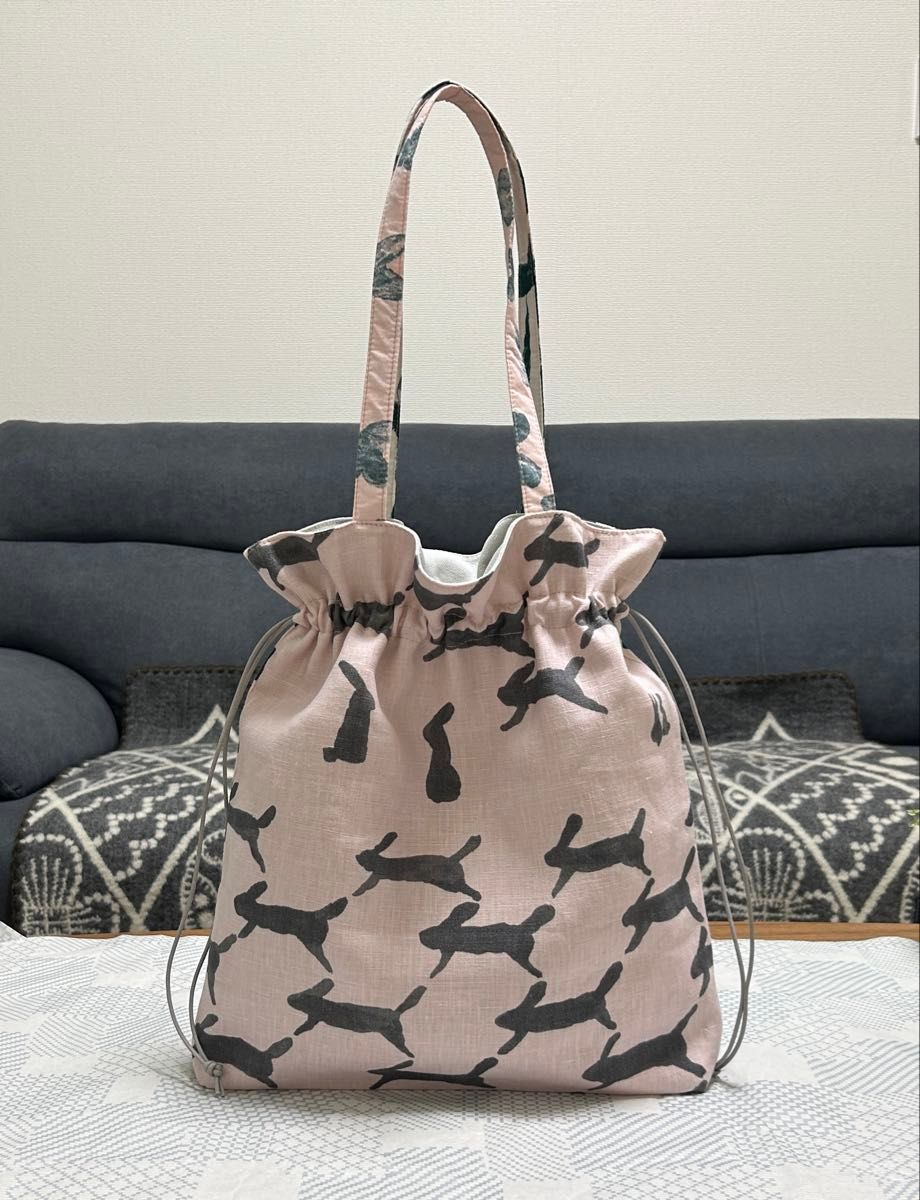 ハンドメイド  ミナペルホネン  可愛いきんちゃくトート