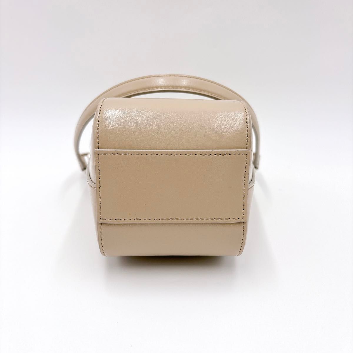 ジバンシィ アンティゴナトイショルダーバッグ ベージュ 美品 GIVENCHY ジバンシー アンティゴナ ミニ 2WAY チェーン