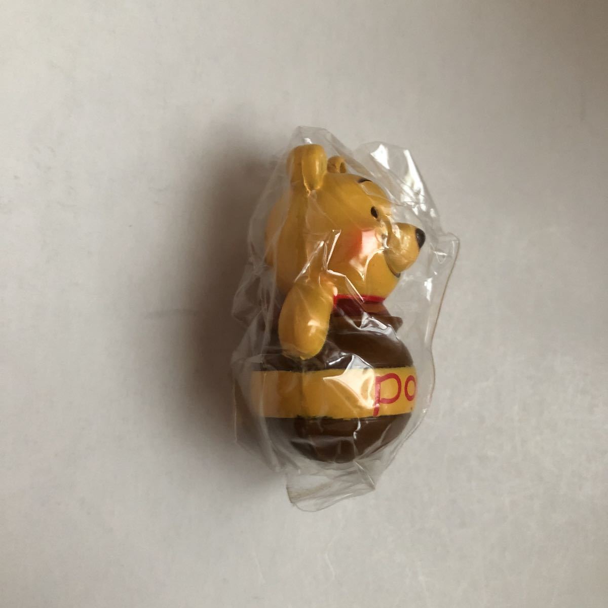  red .. finished ...Disney Disney Winnie The Pooh Winnie the Pooh amusement gift prize item mascot new goods bee 